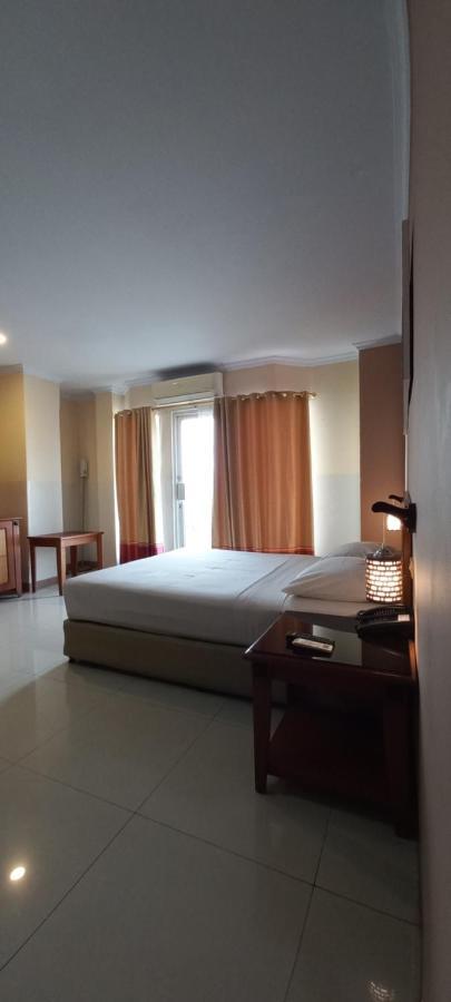 Hotel Celebes Manado Eksteriør bilde